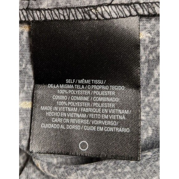 Women's T Tahari V-Neck Snake Print Sleeveless Gold Chain Accent Blouse Small - Picture 11 of 12